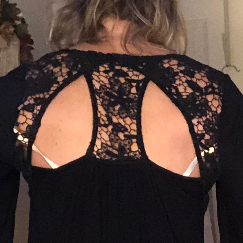 Top - Picture 2 of 2